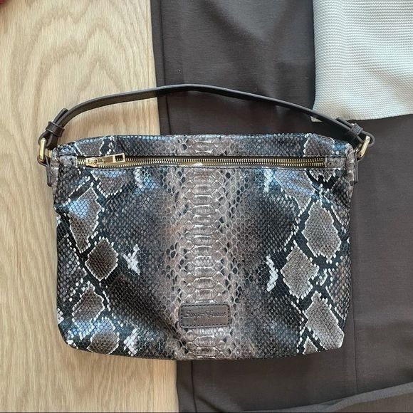 Faux snakeskin clutch - Picture 4 of 4